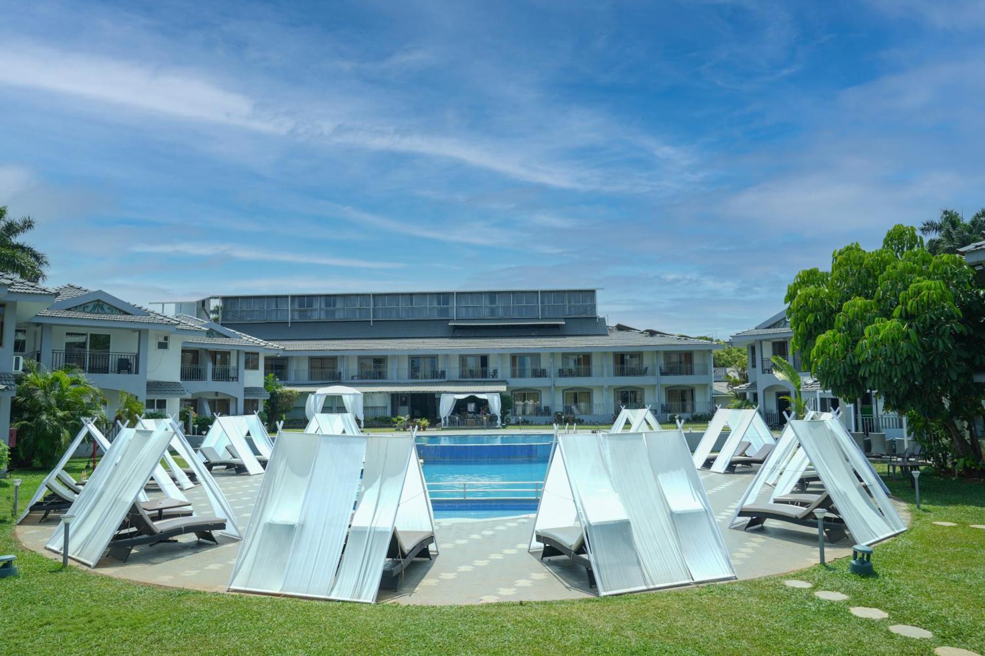 Regenta Baywatch Resort, Goa Бенаулим Экстерьер фото