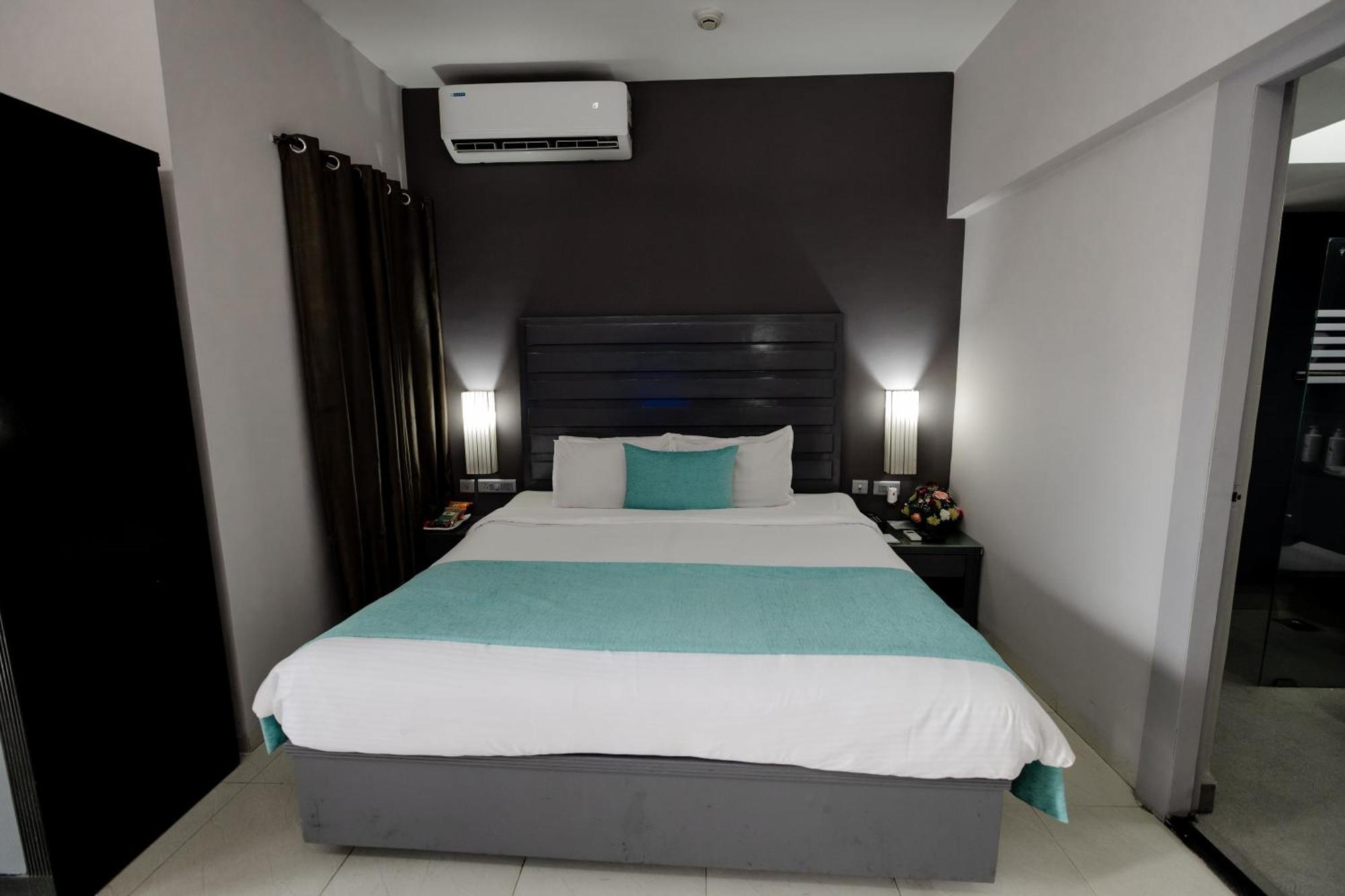 Regenta Baywatch Resort, Goa Бенаулим Экстерьер фото
